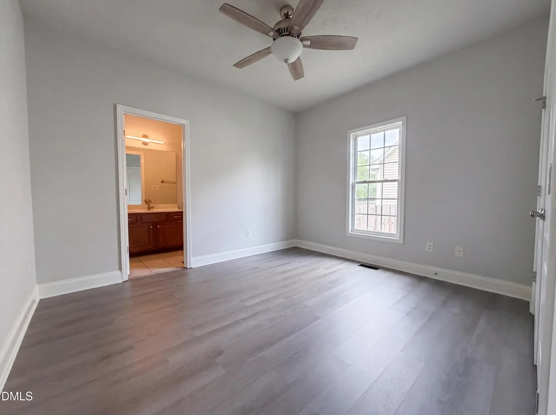 Photo of 824 Camwheel Drive