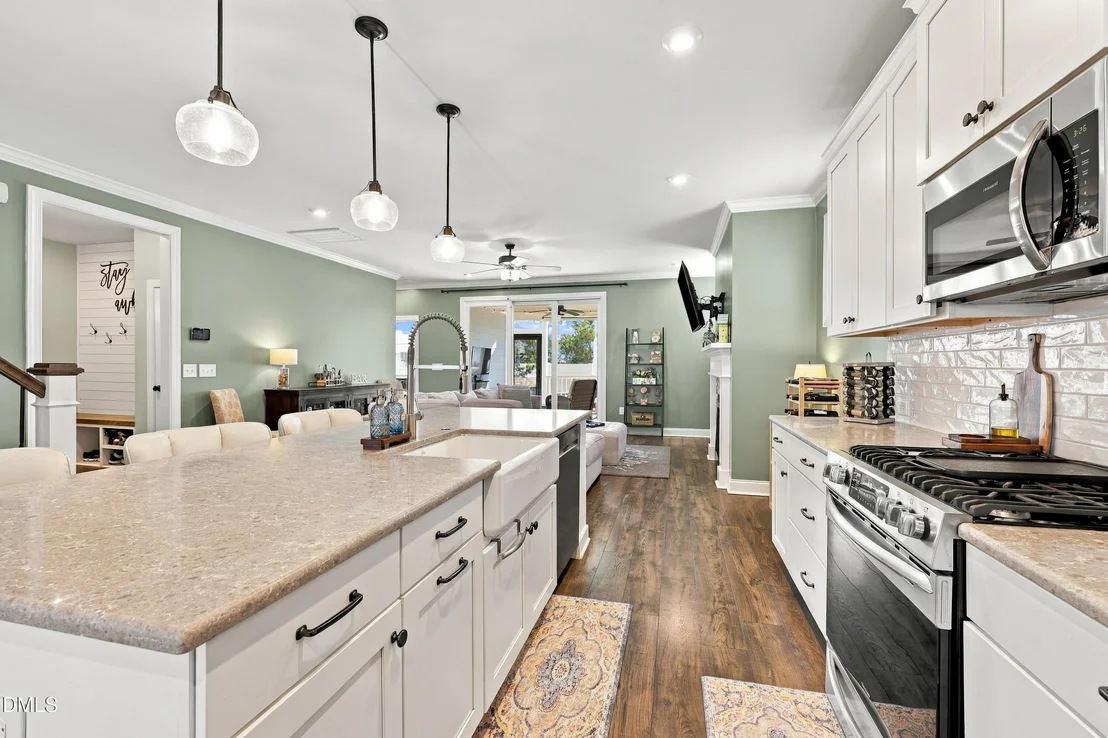 Photo of 2013 Woodbluff Drive