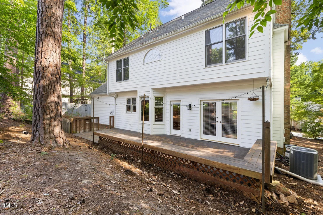 Photo of 2204 Meade Lane