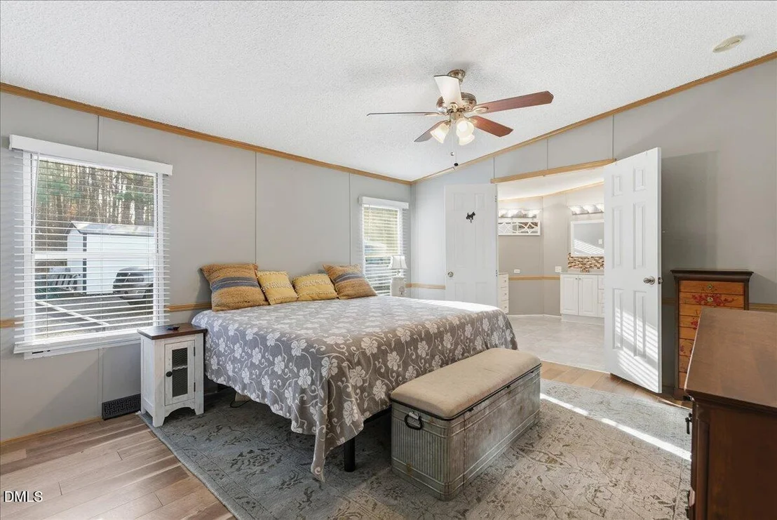 Photo of 1190 Little Mountain Road