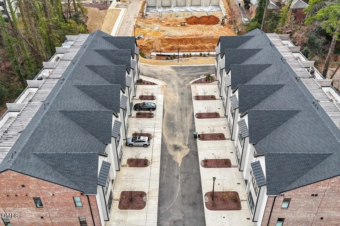 Photo of Unit 101 at 811 Maple Berry Lane