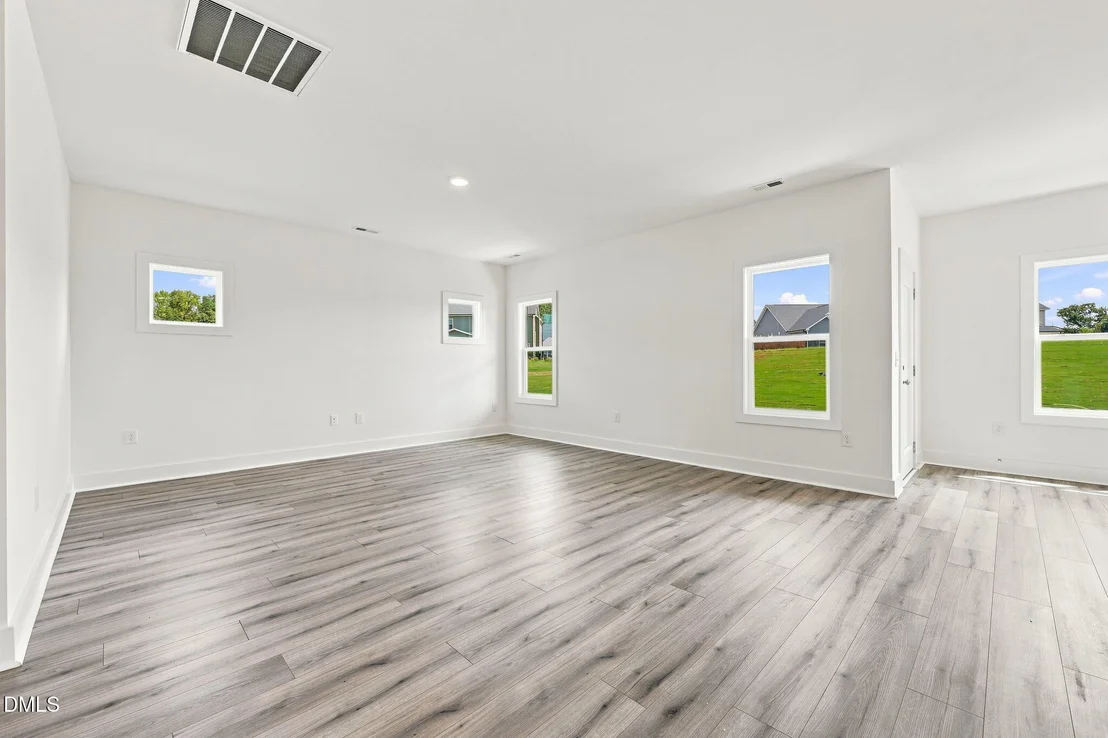 Photo of 147 Grinnell Loop