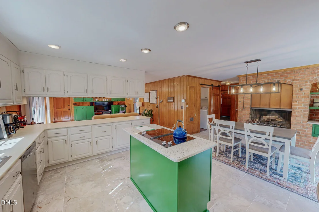 Photo of 382 Wimbledon Drive