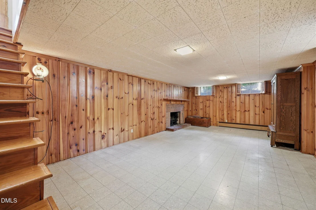 Photo of 203 Hillcrest Drive