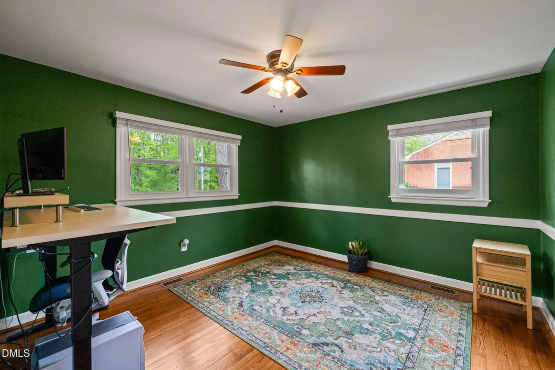 Photo of 1013 Meadowbrook Drive