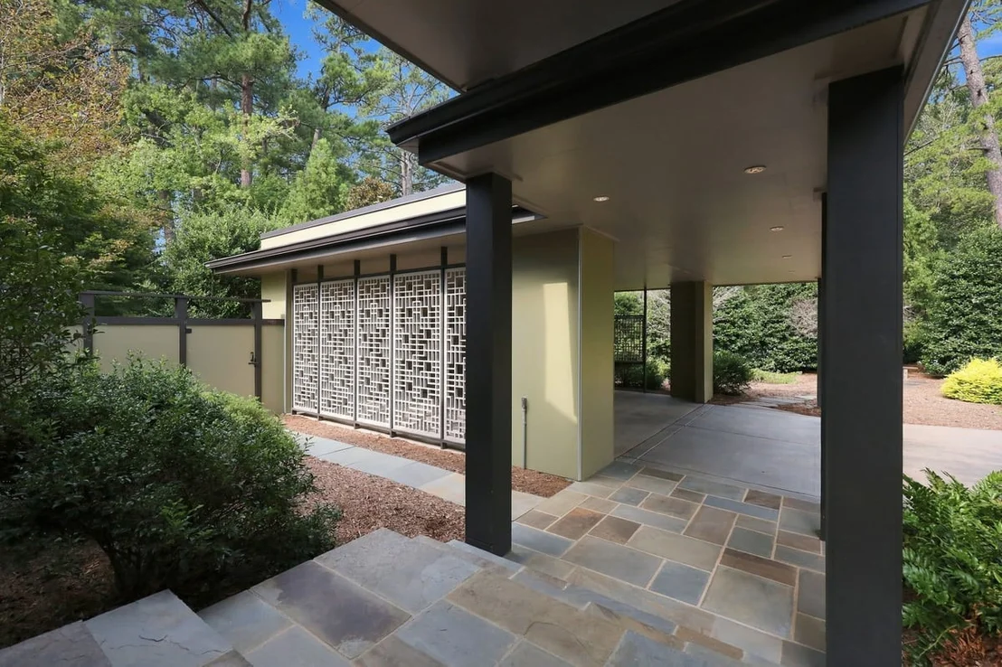 Photo of 3007 Surrey Road