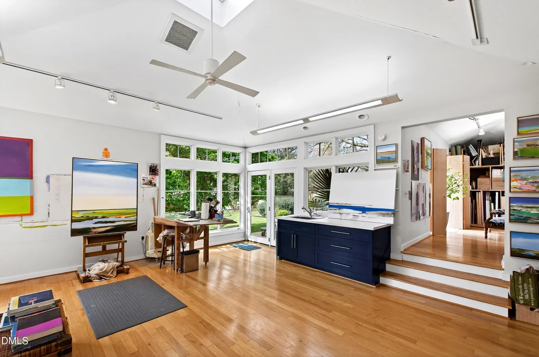 Photo of 223 Hillcrest Circle