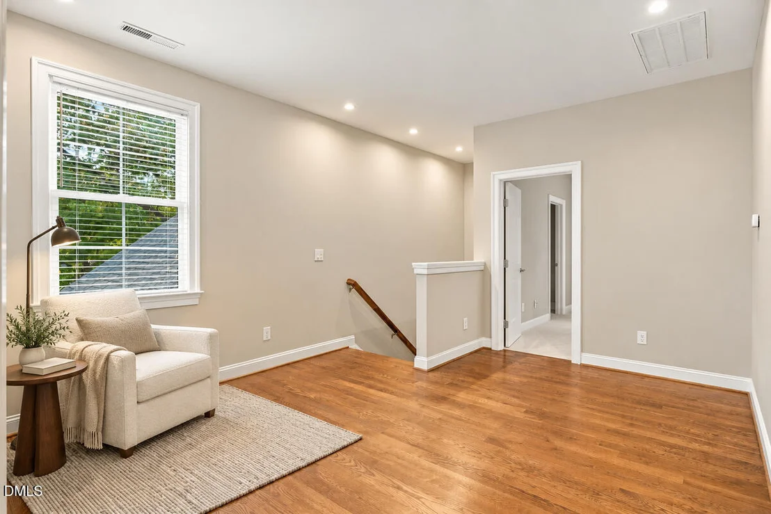 Photo of 3526 Westglen Road
