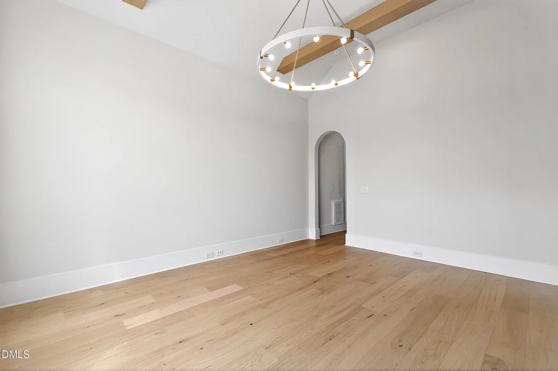 Photo of 688 Lynch Road