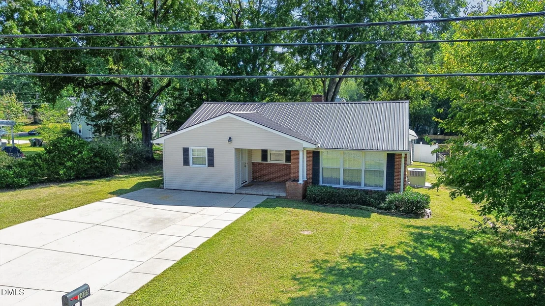 Photo of 1408 Harriet Drive