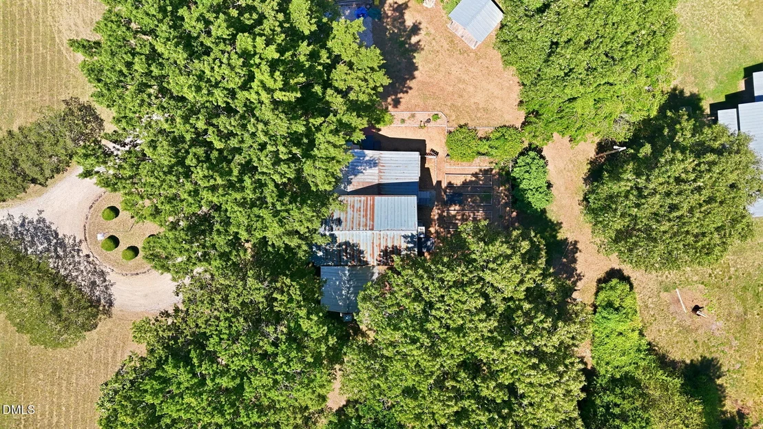 Photo of 462 Darius Pearce Road