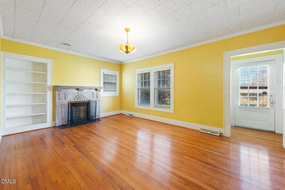 Photo of 1146 Rogers Road