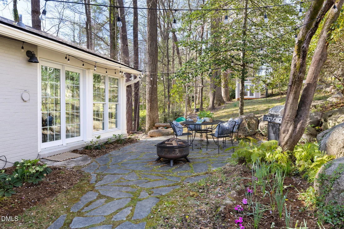 Photo of 353 Tenney Circle