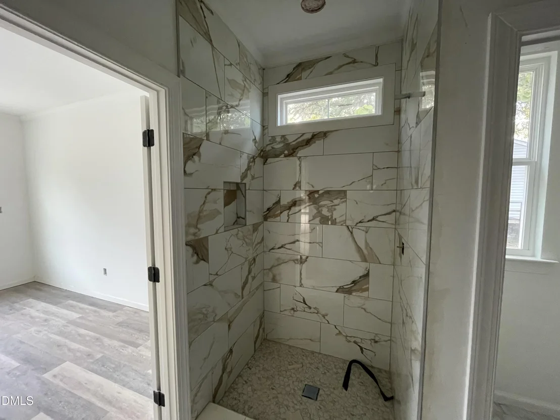 Photo of 1509 Vaughn Road