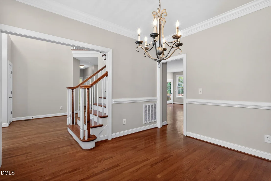 Photo of 370 Long View Drive