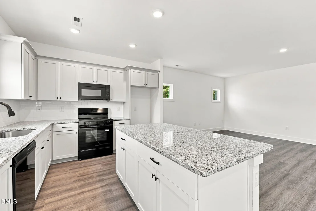 Photo of 16 Loganberry Avenue
