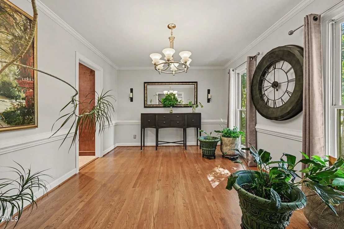 Photo of 611 Flagstone Way