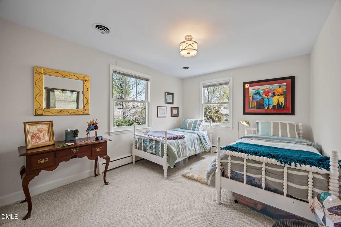 Photo of 2425 Argyle Drive