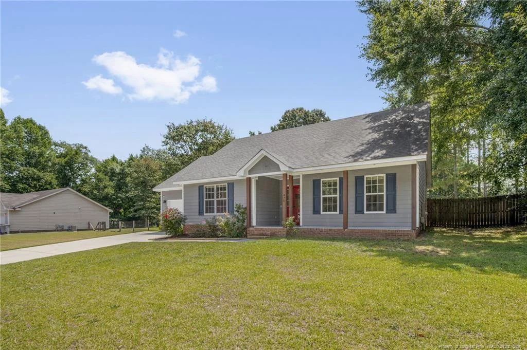 Photo of 470 Northwoods Drive