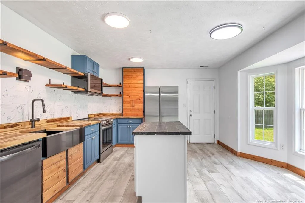 Photo of 470 Northwoods Drive