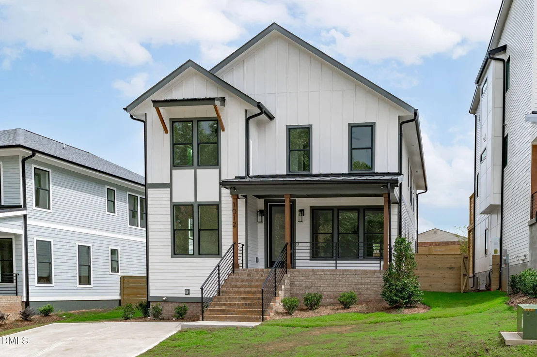 Photo of 1012 Addison Place