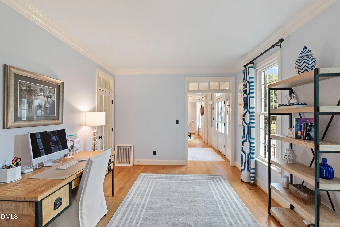 Photo of 304 Versailles Drive