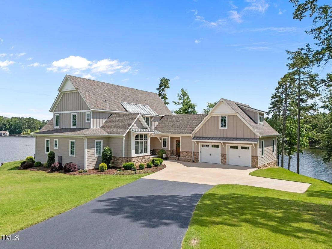 Photo of 976 Estate Road