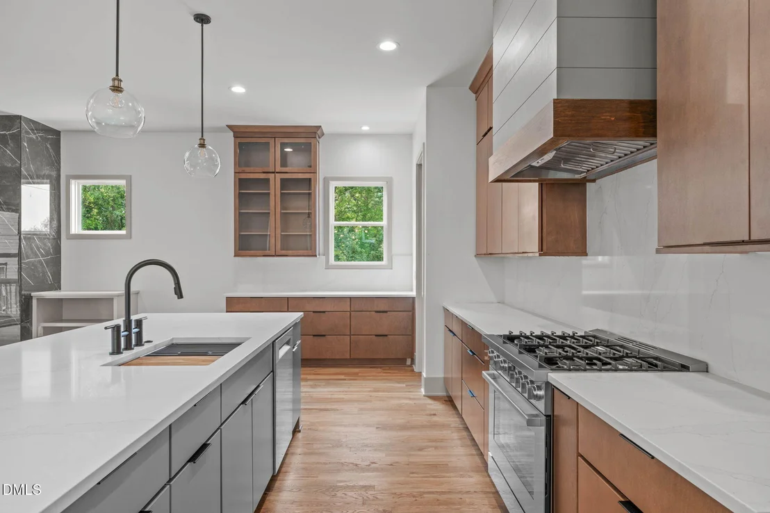Photo of 1005 Addison Place