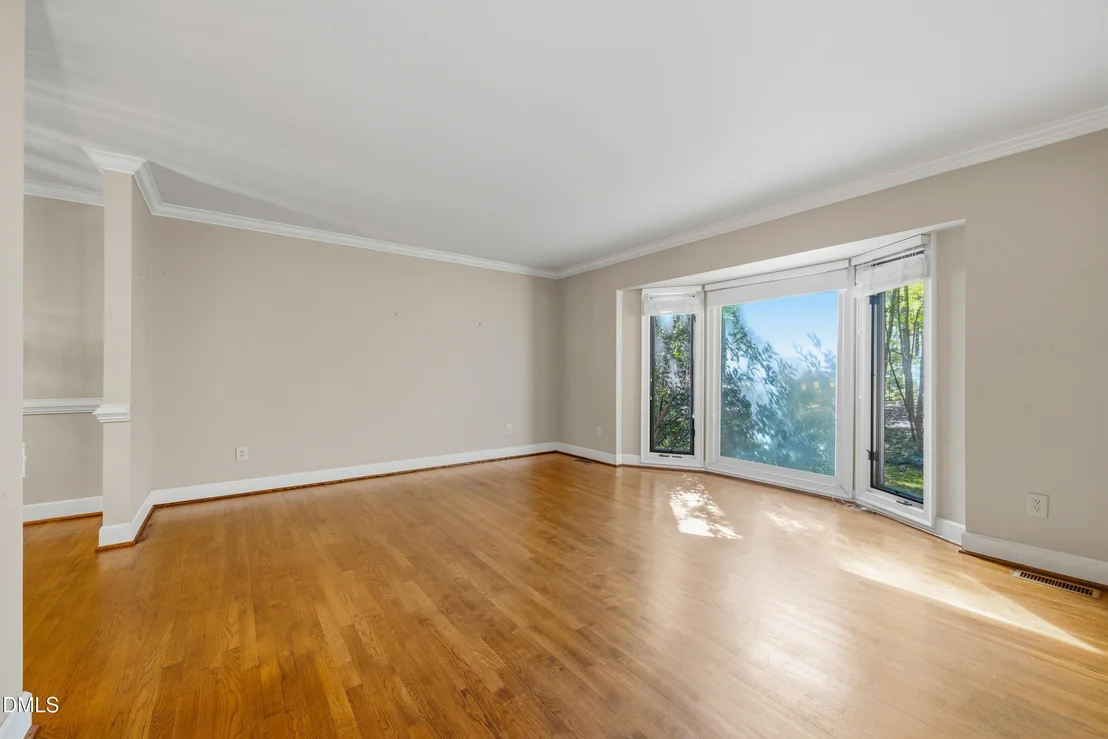 Photo of 225 Dalton Drive