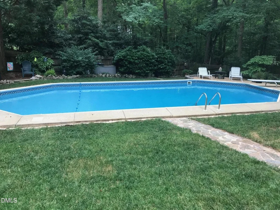 Photo of 429 Grosvenor Drive