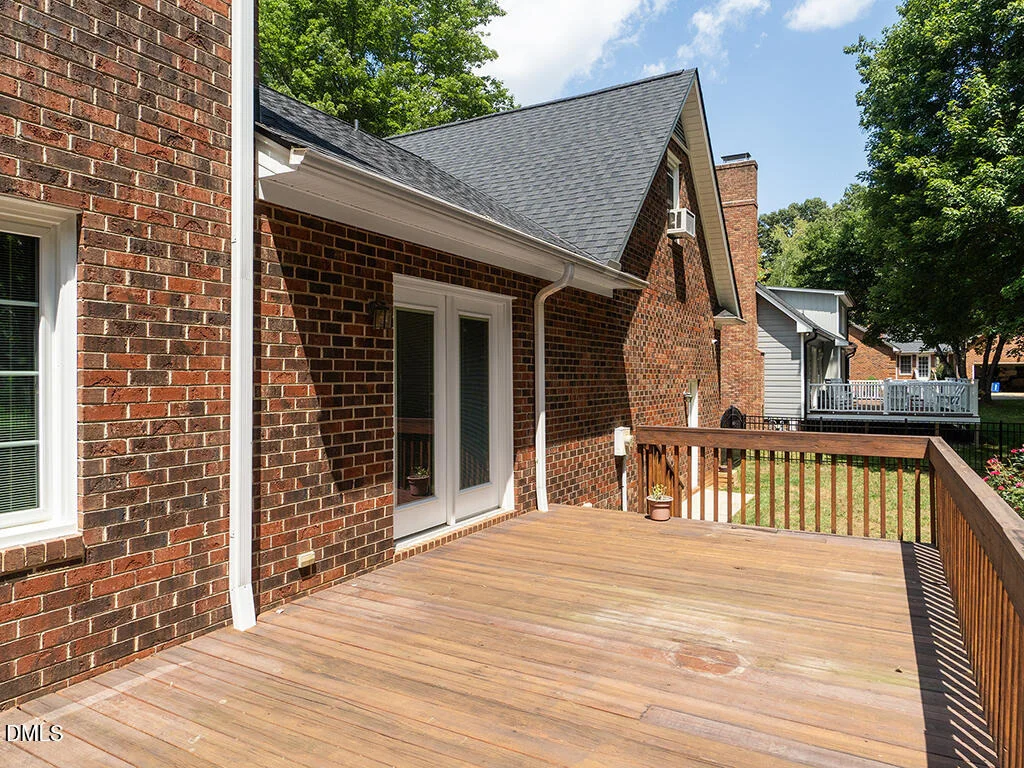 Photo of 1020 Brookview Drive
