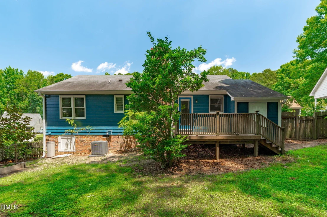Photo of 8109 Round Oak Road
