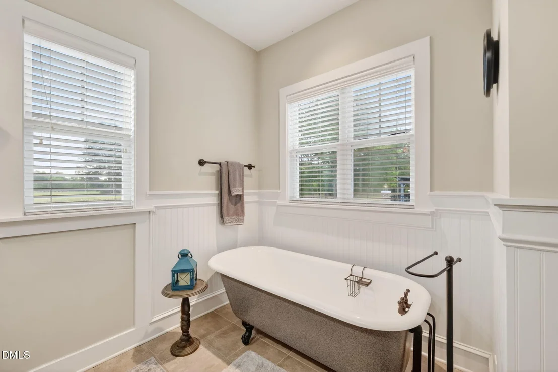 Photo of 534 Herring Road