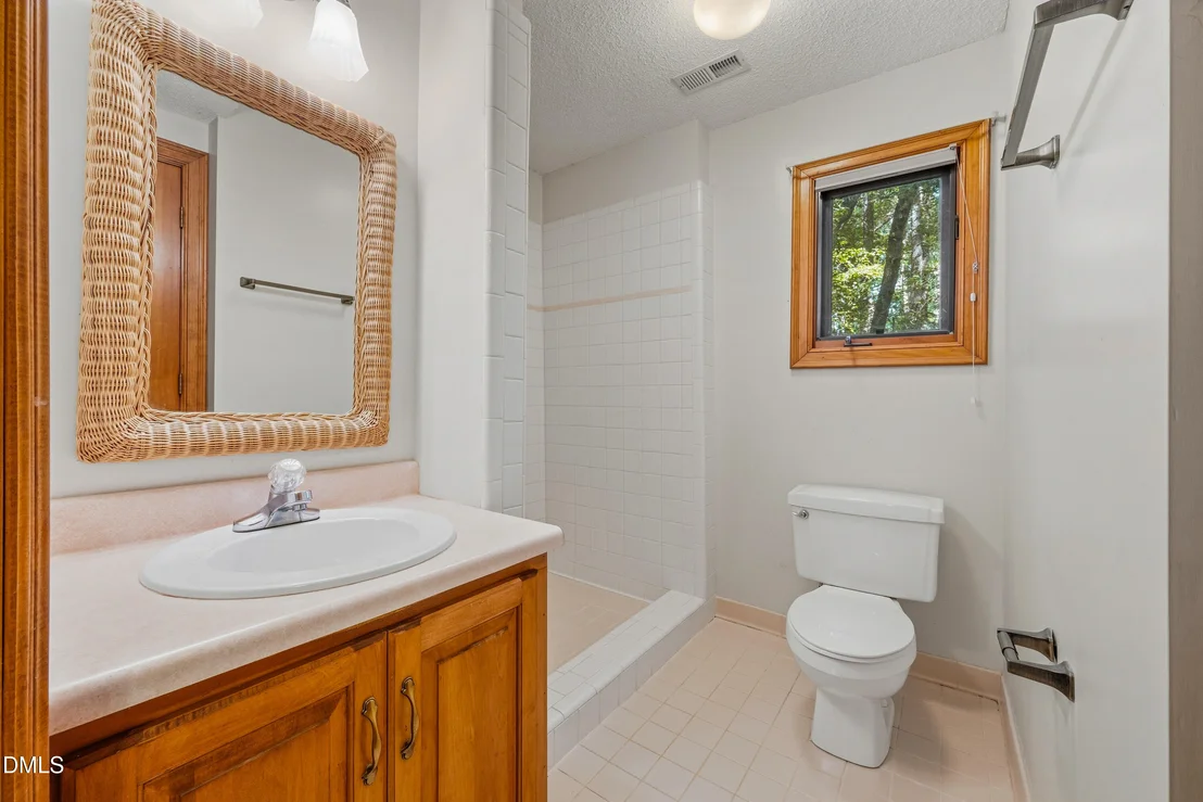 Photo of 225 Dalton Drive