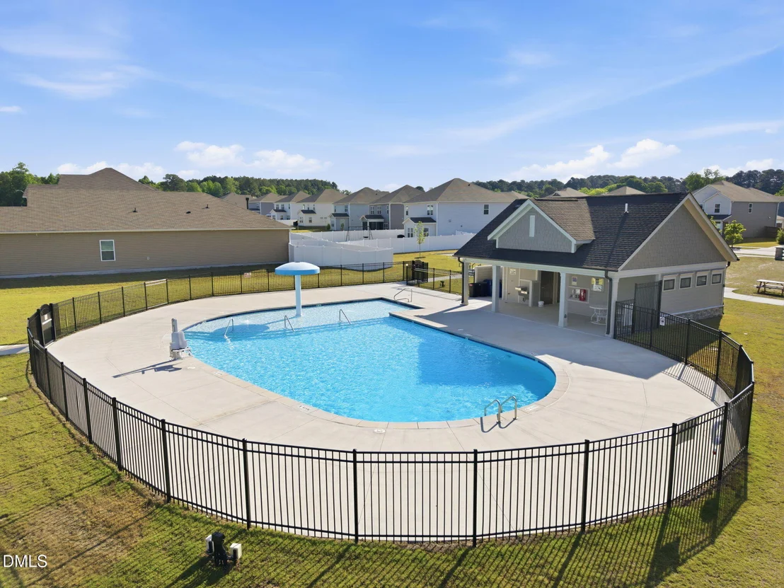 Photo of 8108 Braefield