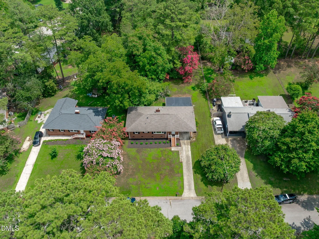 Photo of 1203 Poplar Avenue