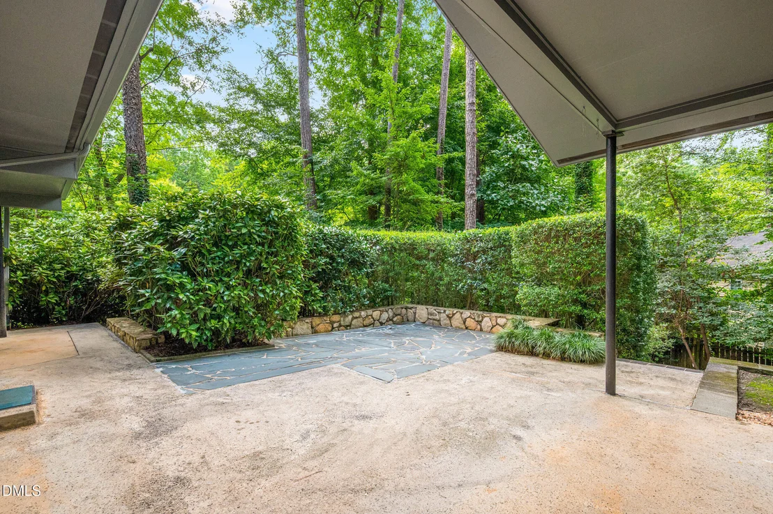 Photo of 425 Brookside Drive