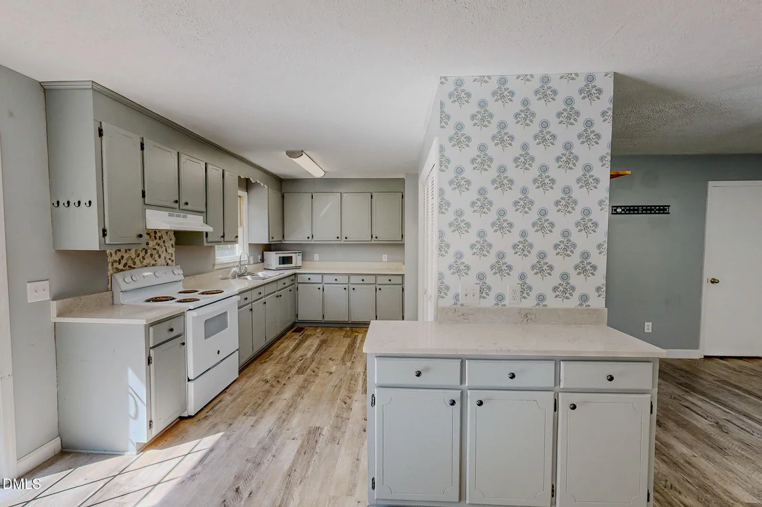 Photo of 405 Marvin Gill Road