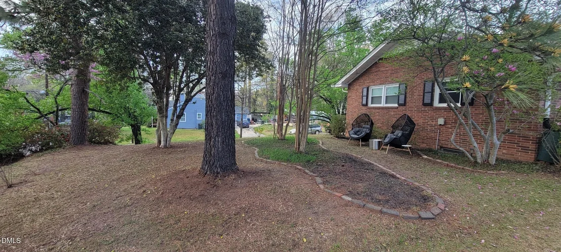 Photo of 800 Camden Avenue