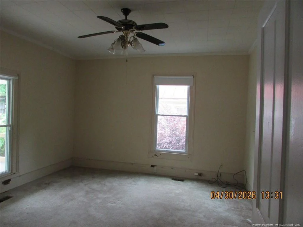 Photo of 215 E Maple Street