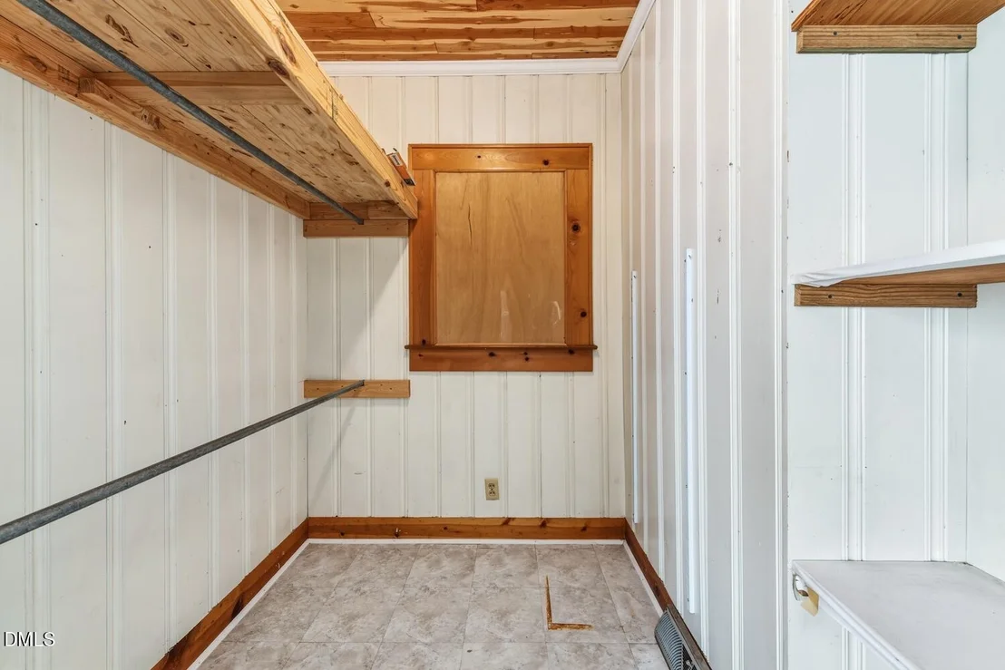 Photo of 1146 Rogers Road