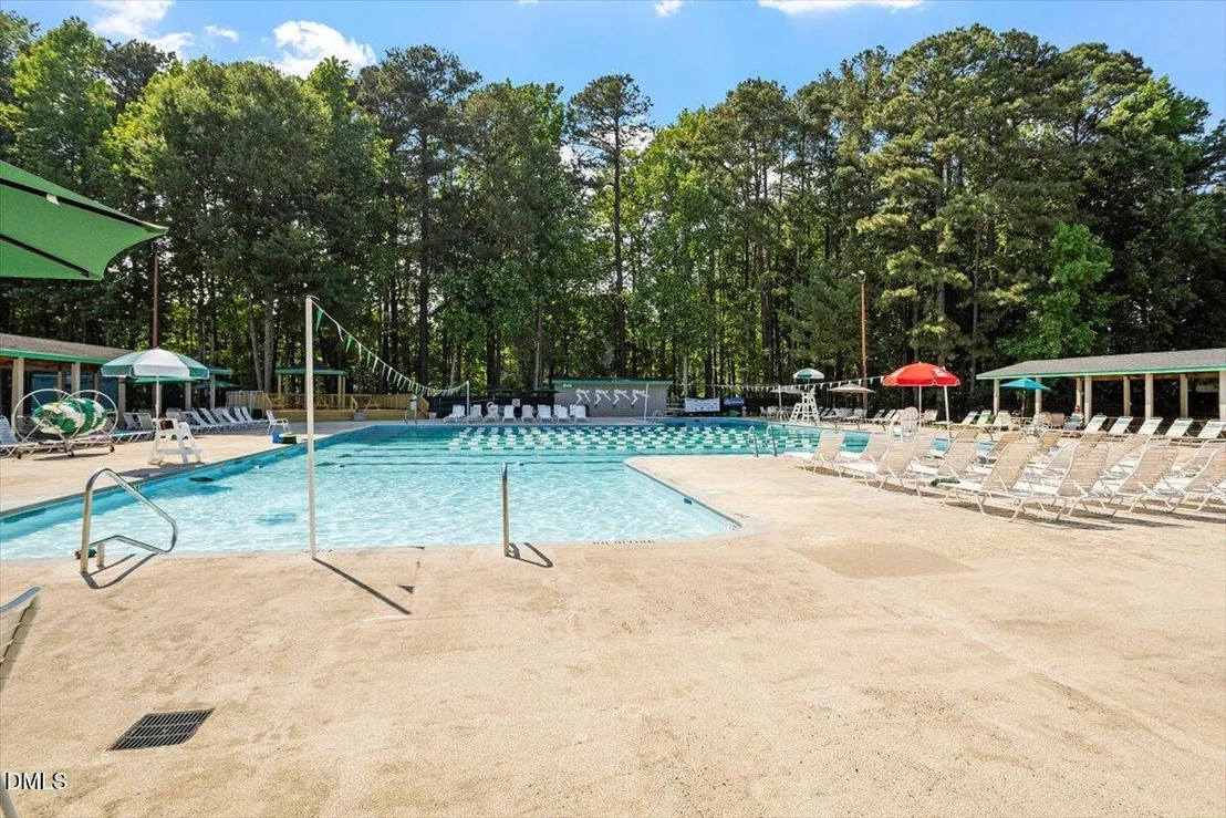 Photo of 908 Tanglewood Drive