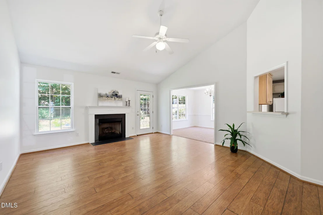 Photo of 514 Walnut Crossing Drive