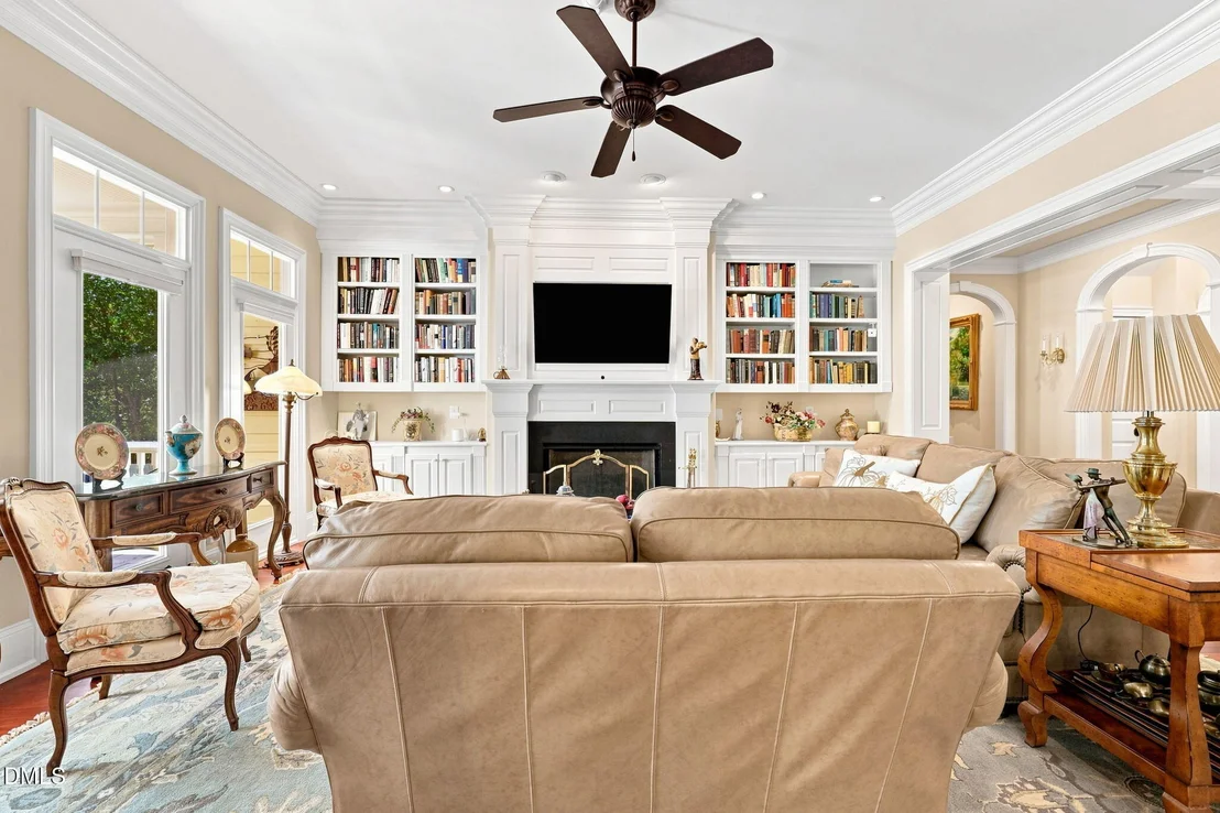 Photo of 6102 Treyburn Point Drive