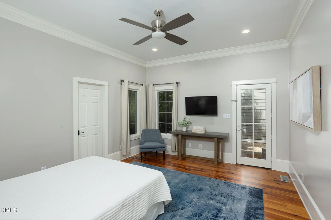 Photo of 3611 Rugby Road