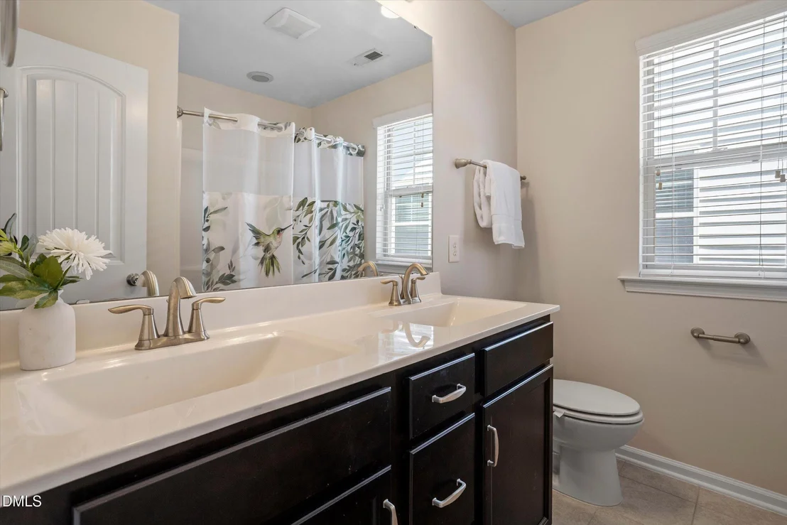 Photo of 1033 Laredo Lane