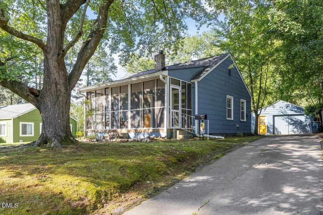 Photo of 1512 London Circle