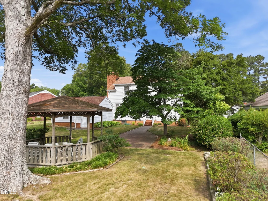 Photo of 203 Hillcrest Drive