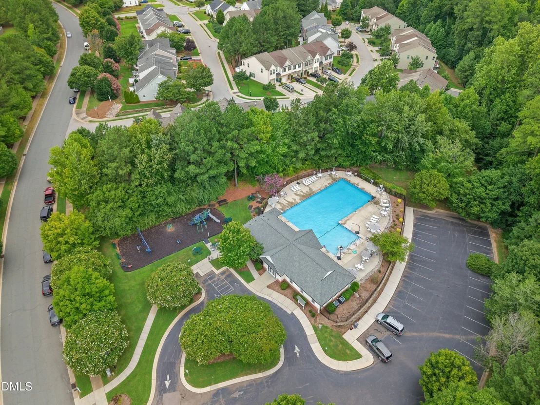 Photo of 817 Edgeware Way