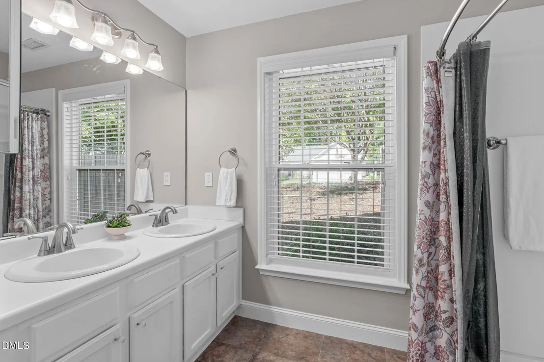 Photo of 131 Saddle River Road